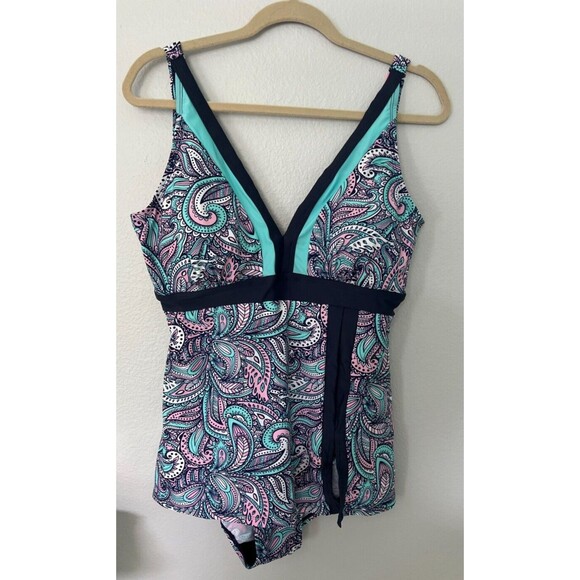 Skirted Geometric Swim dress /Swimsuit Paisley Multicolor Size 14 New - Picture 7 of 16